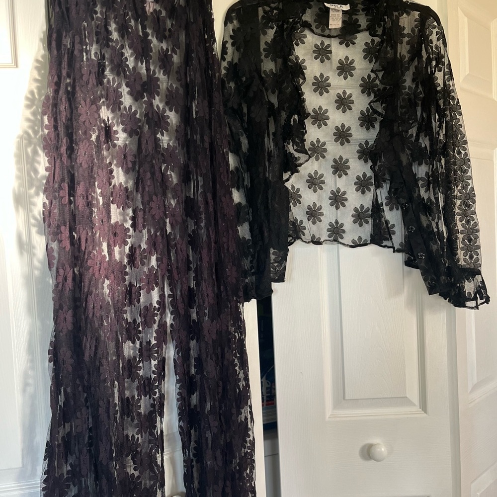 Pila Black Floral Lace Women's Top and Bottom